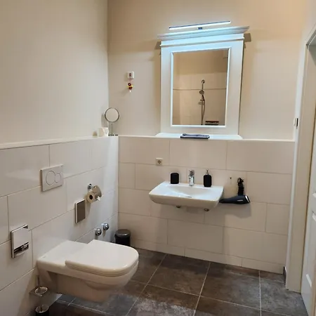 Storchenhof Apartamento *