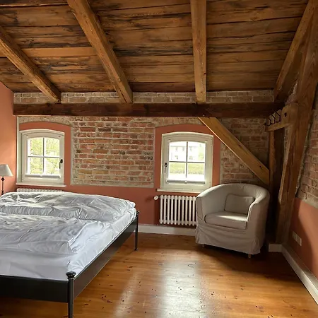 Storchenhof Apartamento Blumenow