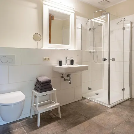 Storchenhof Apartamento Blumenow