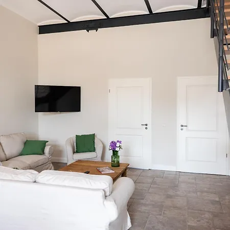 Storchenhof Blumenow