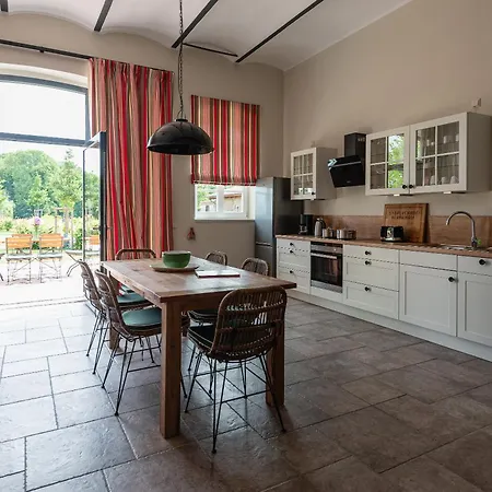 Storchenhof Apartamento *