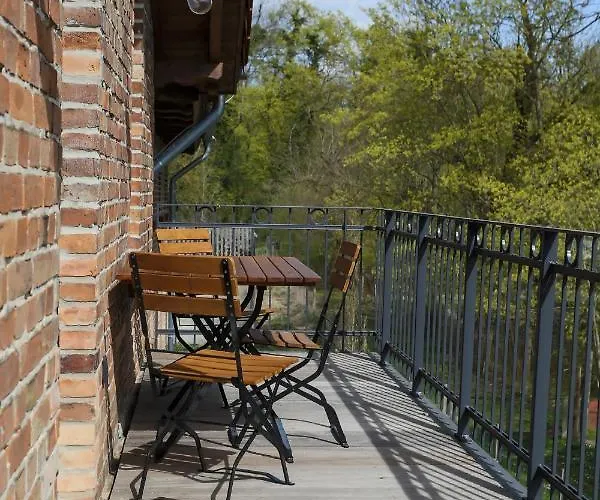 Storchenhof * Blumenow