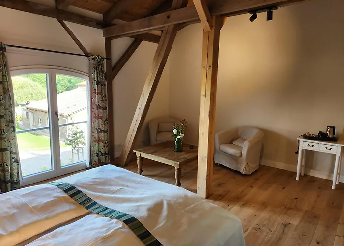 Storchenhof Apartamento *