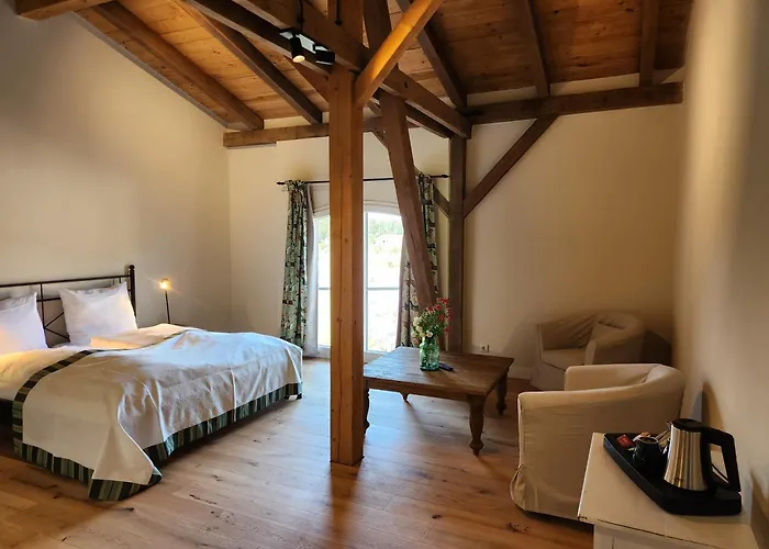 Storchenhof * Blumenow