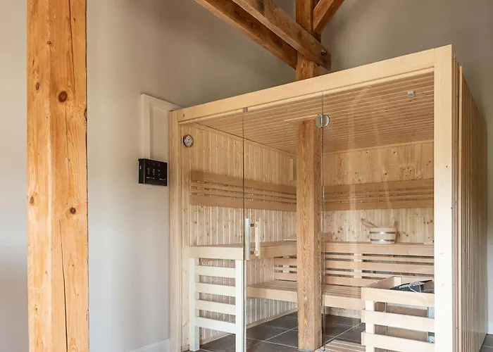 Storchenhof * Blumenow